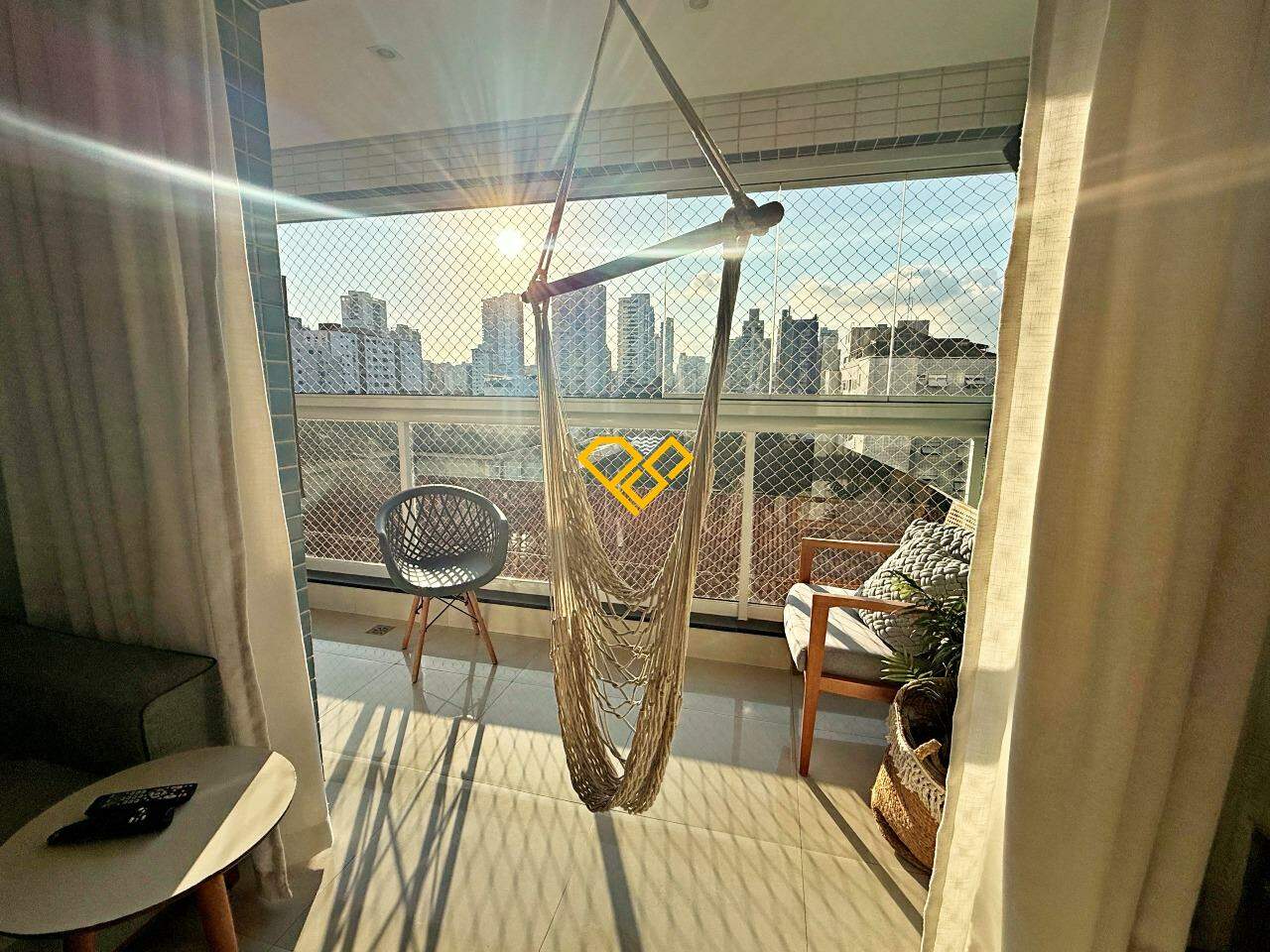 Apartamento à venda no Embaré: Varanda