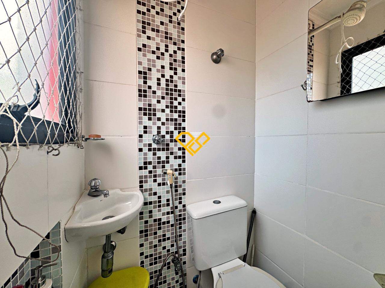 Apartamento à venda no Boqueirão: Wc de serviço