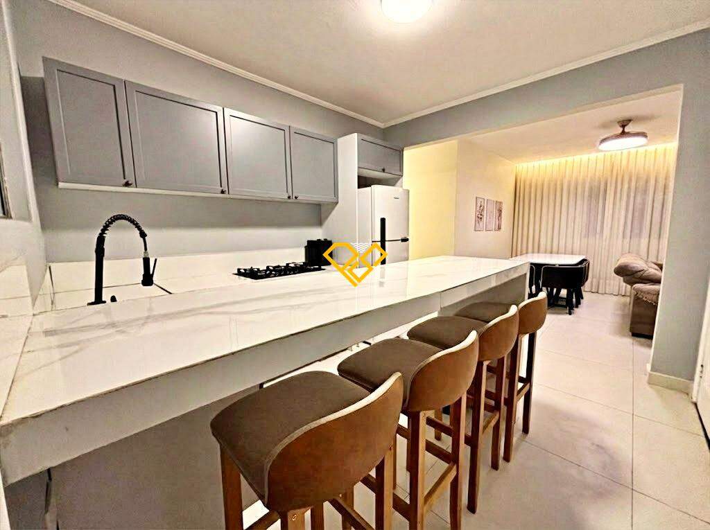 Apartamento à venda no Ponta da Praia: Cozinha