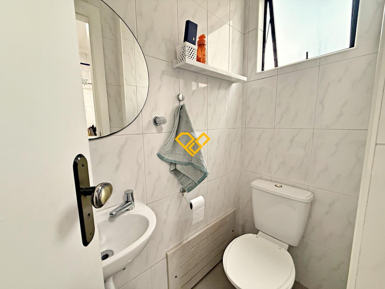 Apartamento à venda no Pompéia: Wc de serviço