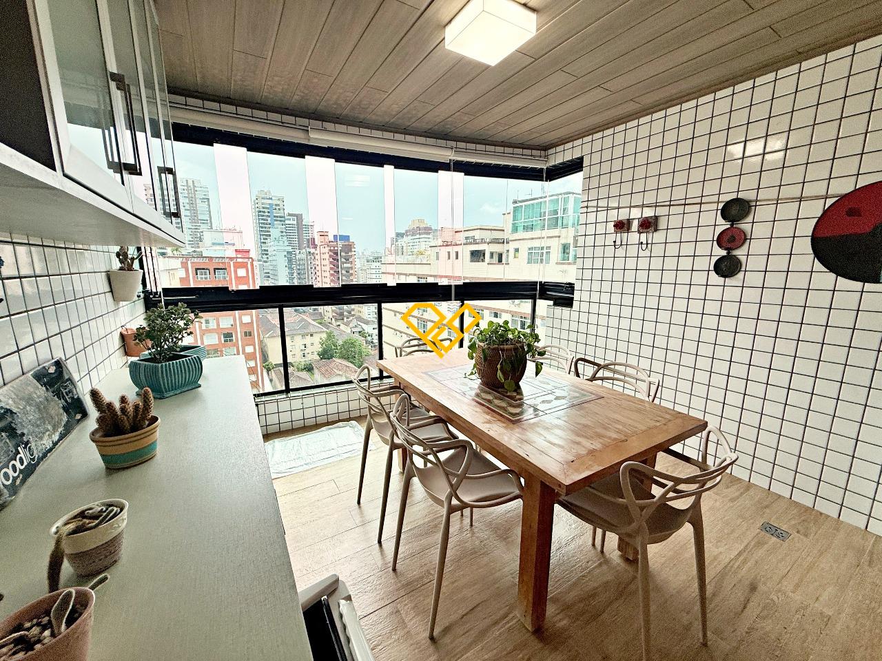 Apartamento à venda no Pompéia: Varanda