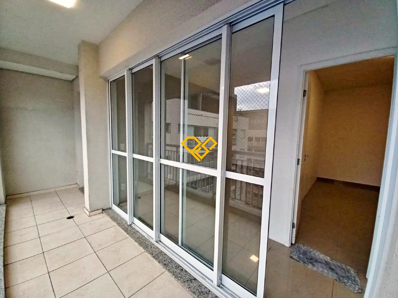 Apartamento à venda no Vila Mathias: Varanda