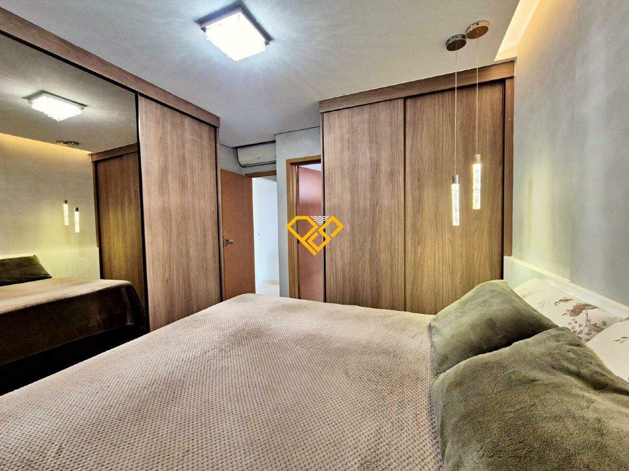 Apartamento à venda no Embaré: Dormitório 1 - suíte