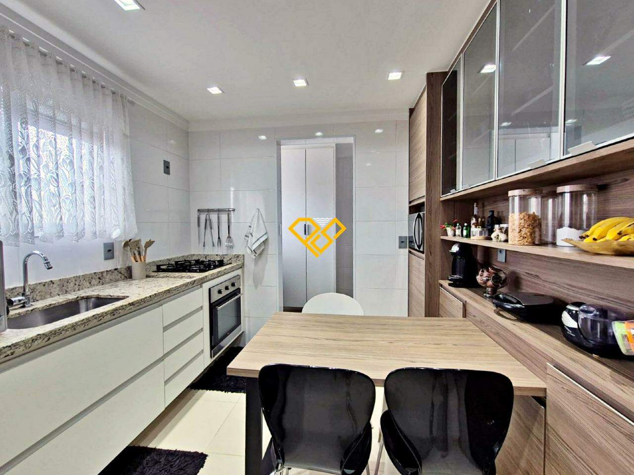 Apartamento à venda no Embaré: Cozinha