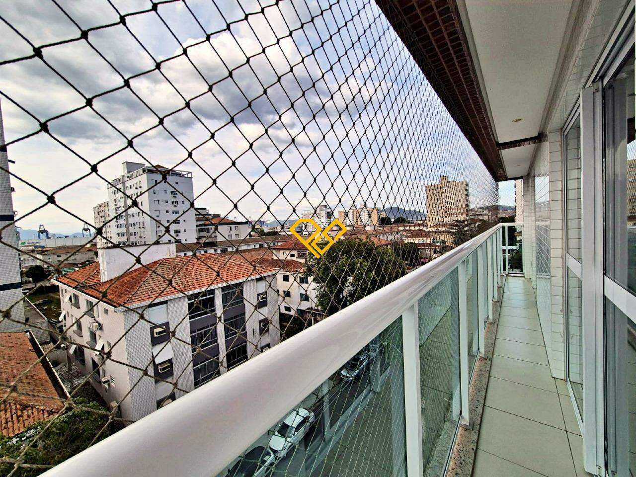 Apartamento à venda no Embaré: Varanda