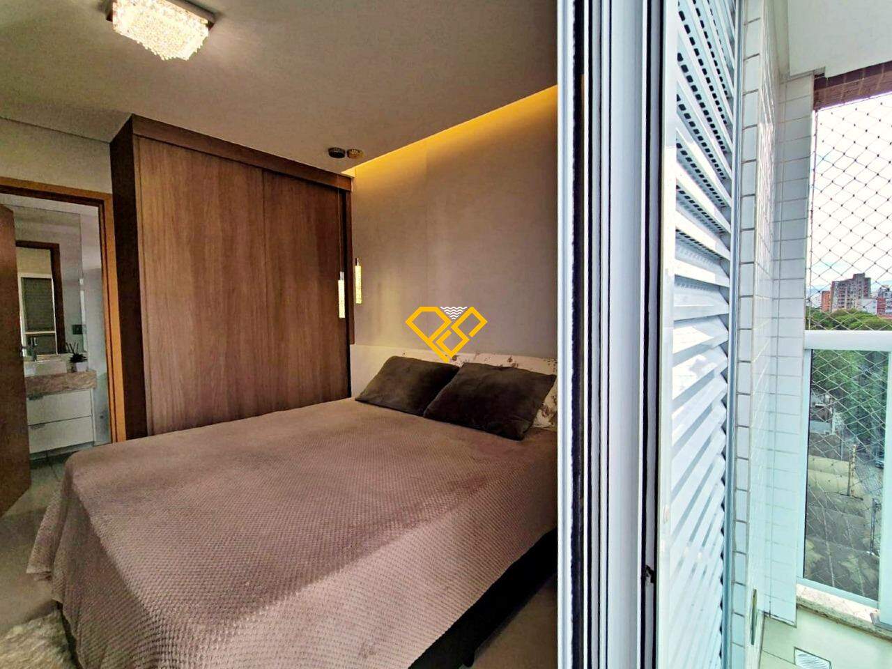 Apartamento à venda no Embaré: Dormitório 1 - suíte