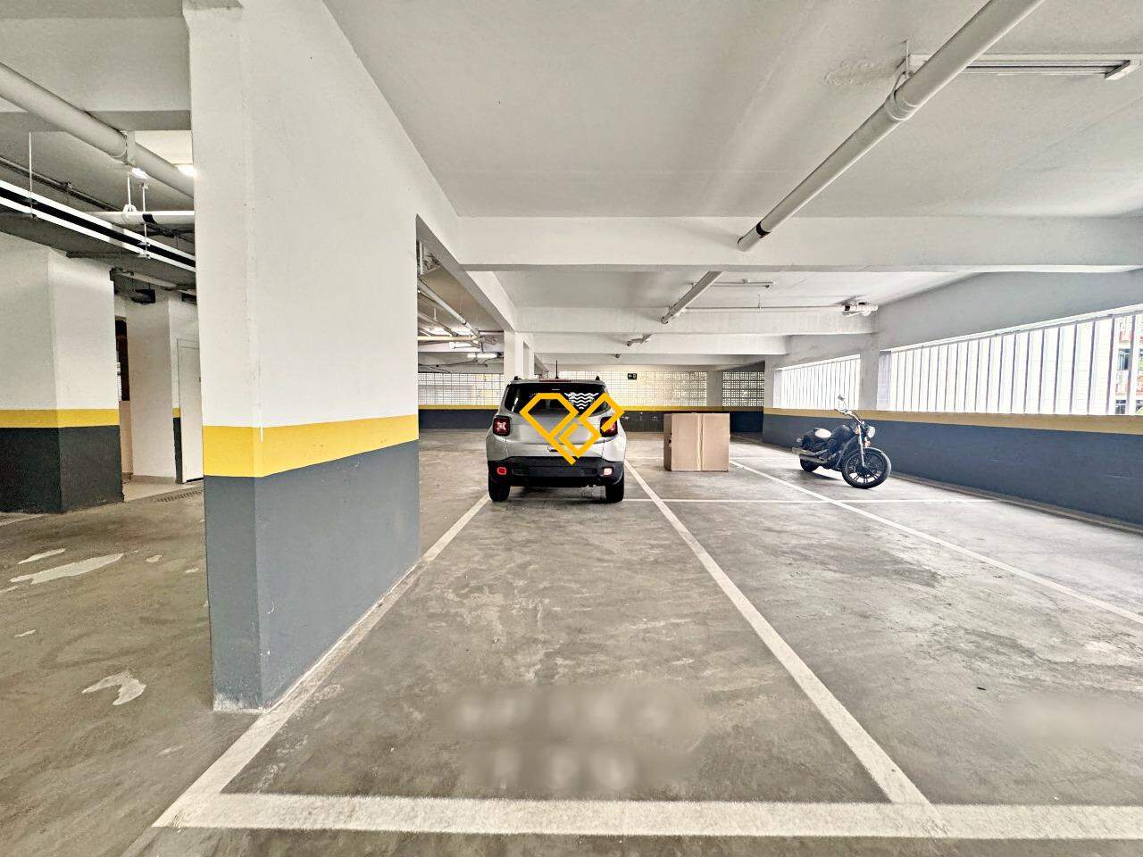 Apartamento à venda no Boqueirão: Garagem