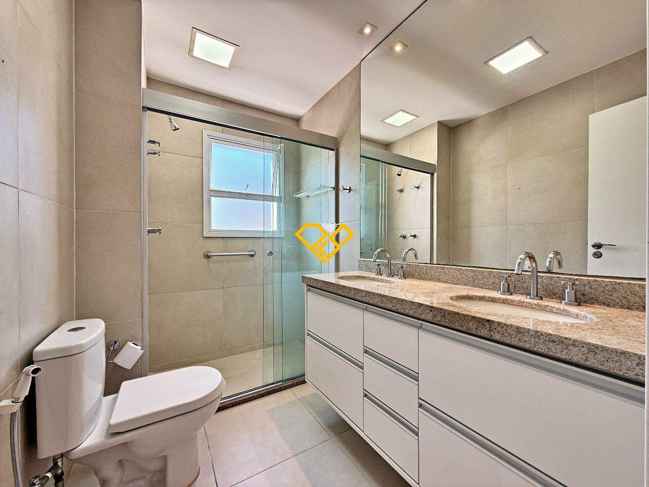 Apartamento à venda no Boqueirão: Wc suíte 1 - master