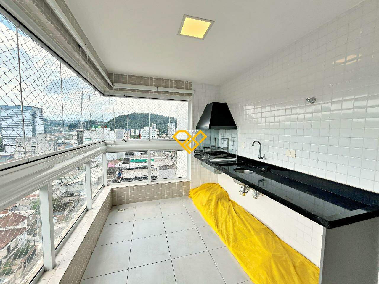 Apartamento à venda no Vila Belmiro: Varanda com churrasqueira