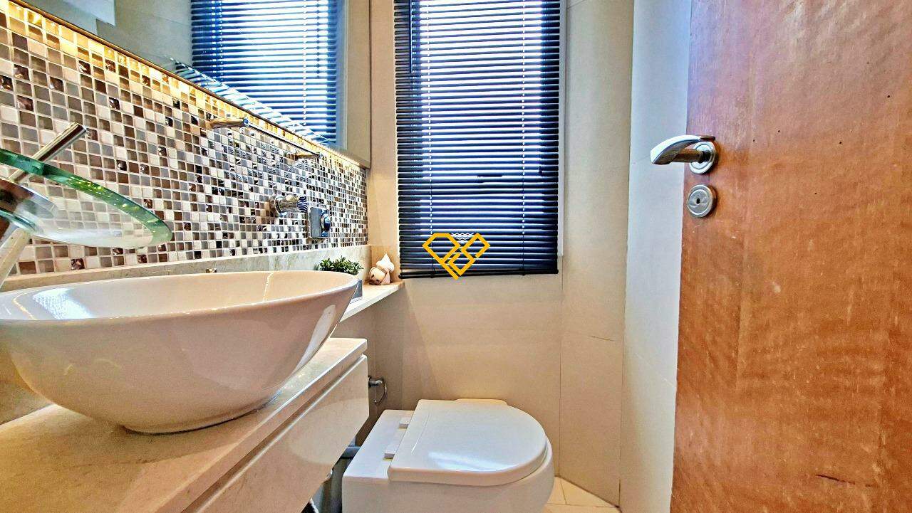 Sobreposta Alta à venda no Vila Belmiro: Lavabo