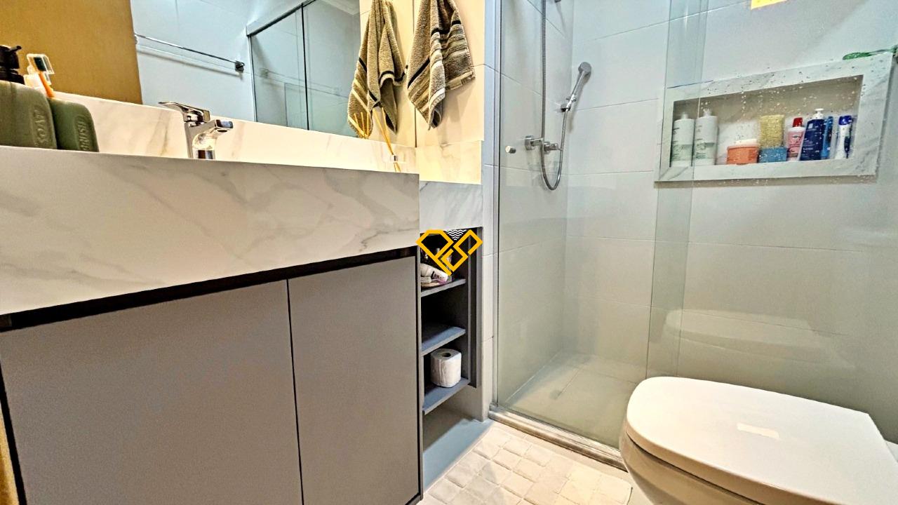 Apartamento à venda no Gonzaga: Wc suíte