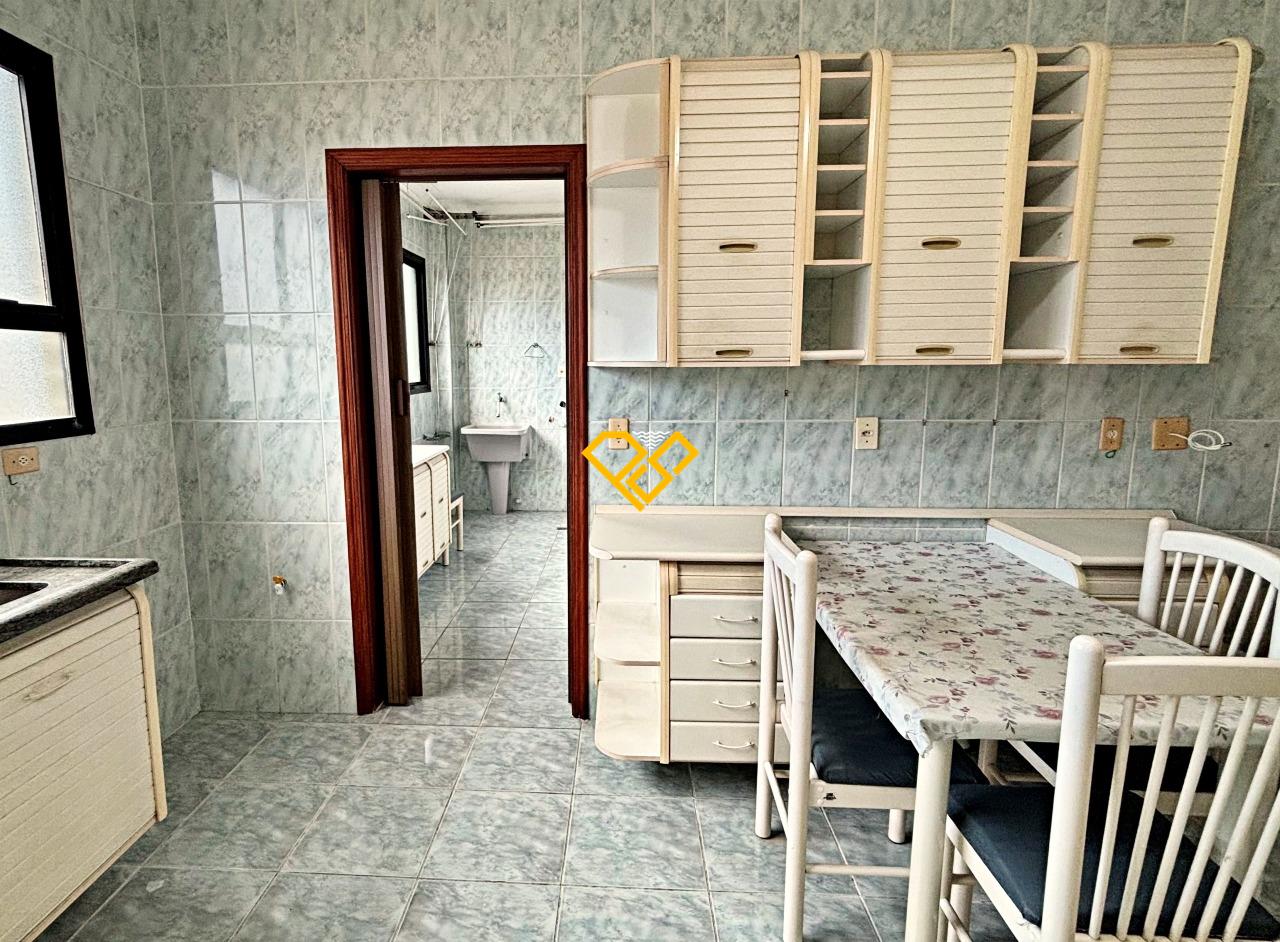 Apartamento à venda no Gonzaga: Cozinha