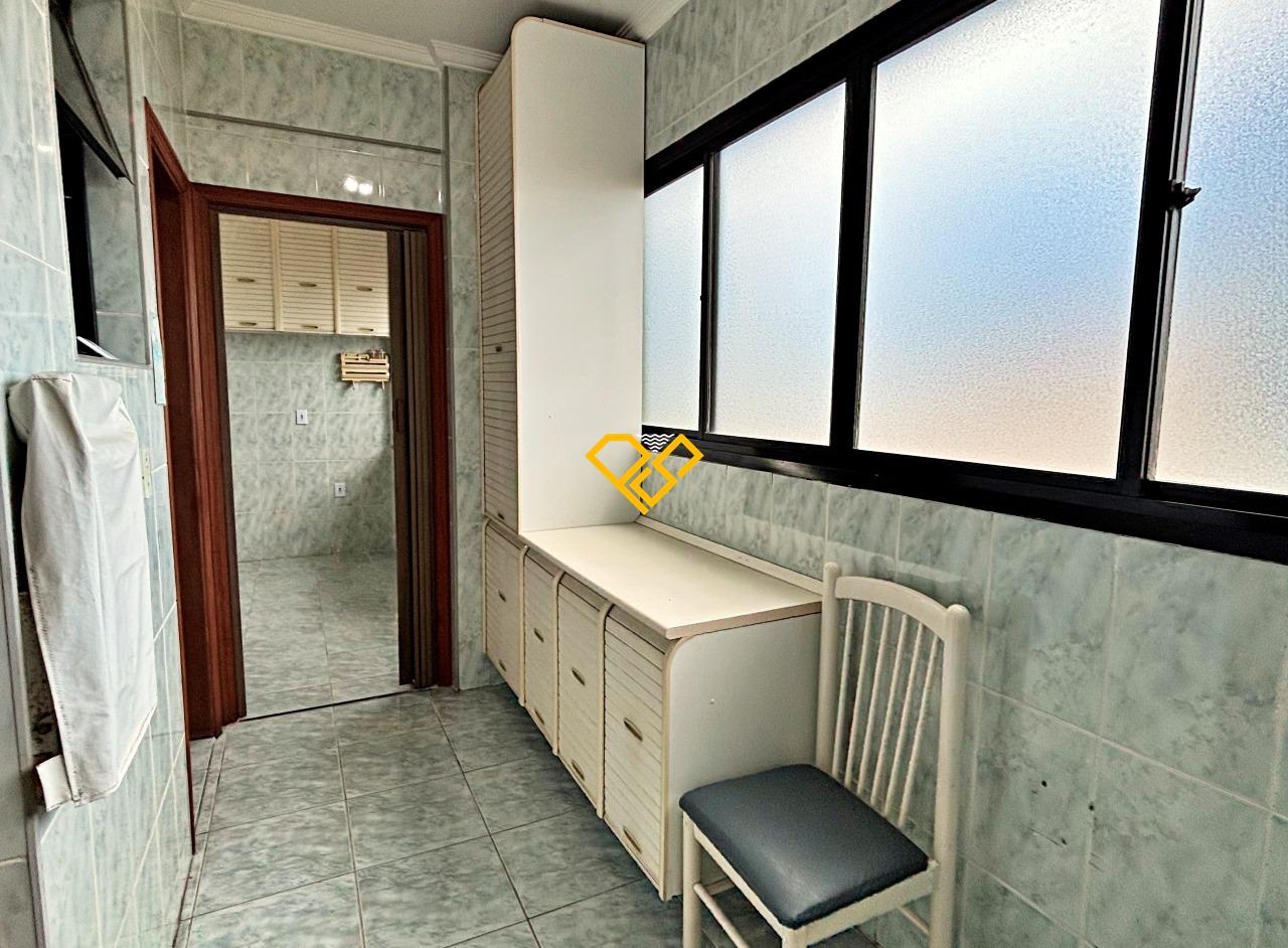 Apartamento à venda no Gonzaga: Área de serviço