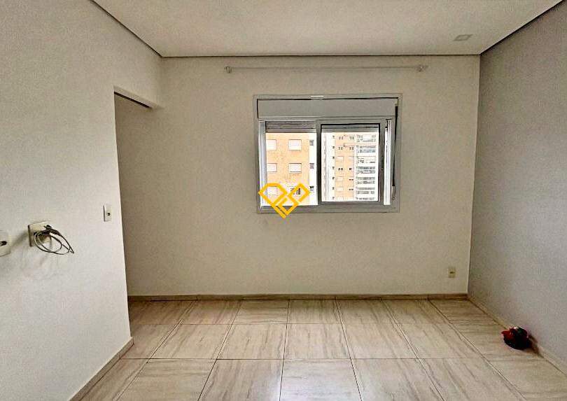 Apartamento à venda no Ponta da Praia: Dormitório 1 - suíte