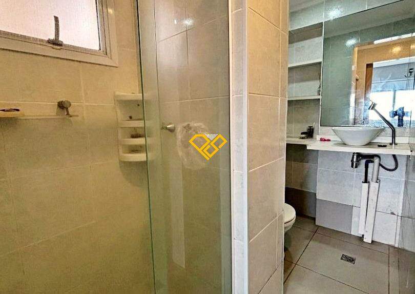 Apartamento à venda no Ponta da Praia: Wc suíte 2