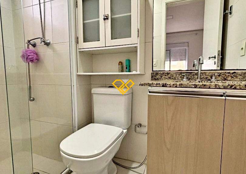 Apartamento à venda no Ponta da Praia: Wc suíte