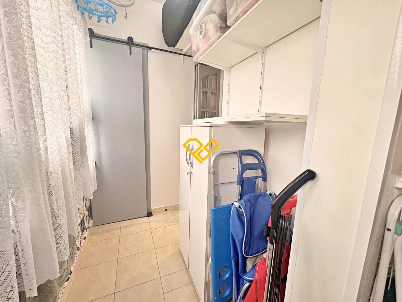 Apartamento à venda no Ponta da Praia: Área de serviço