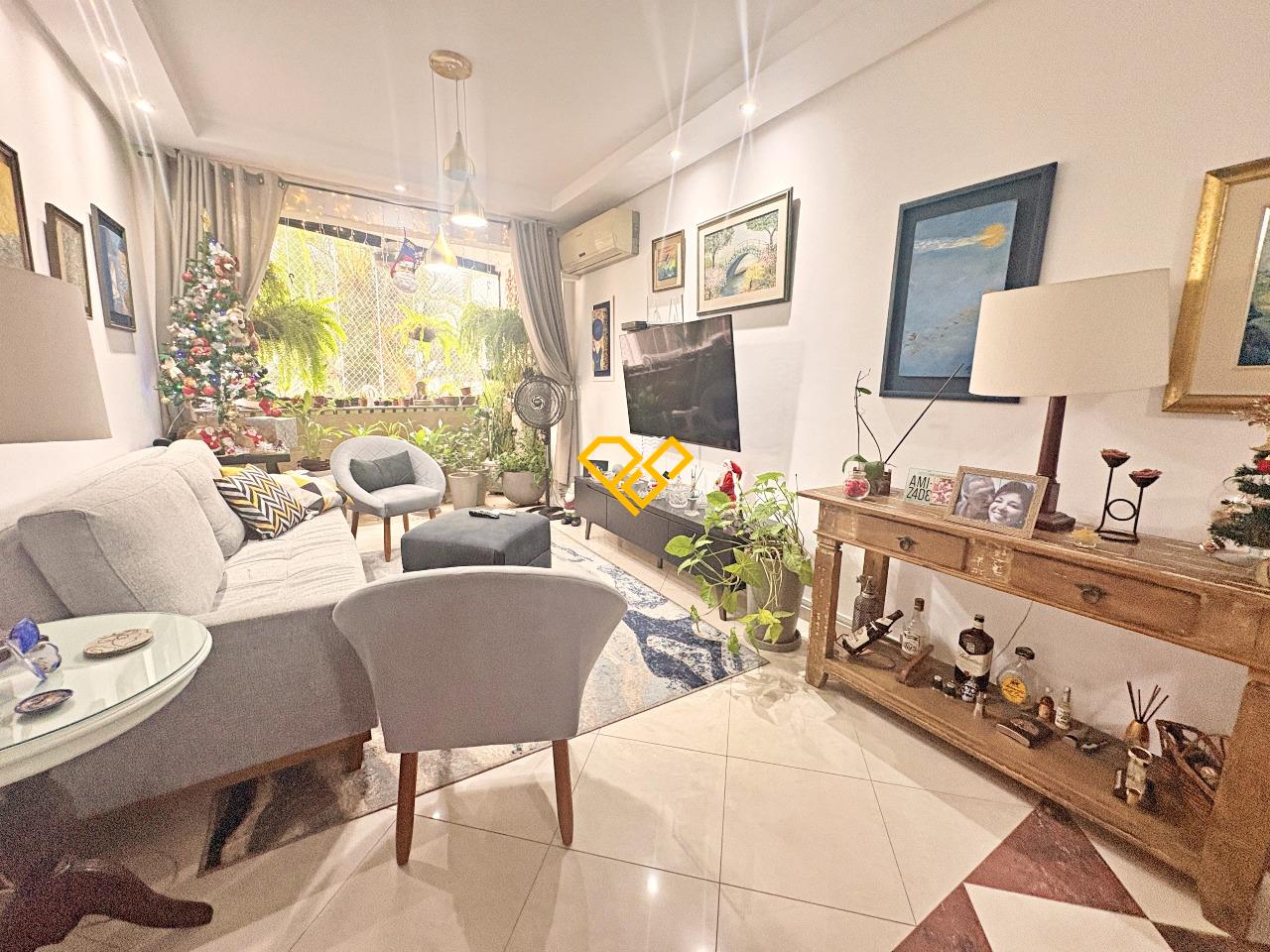 Apartamento à venda no Ponta da Praia: Sala