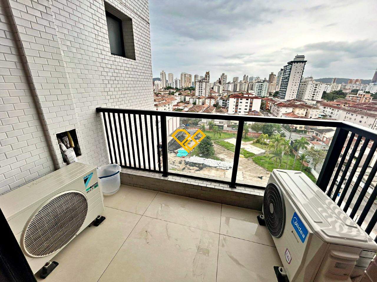 Apartamento à venda no Aparecida: Varanda técnica