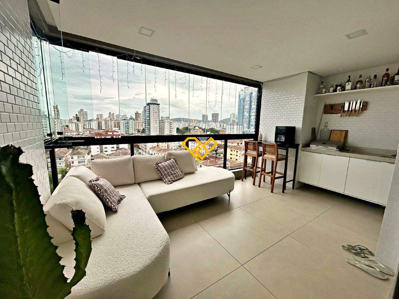 Apartamento à venda no Aparecida: Varanda