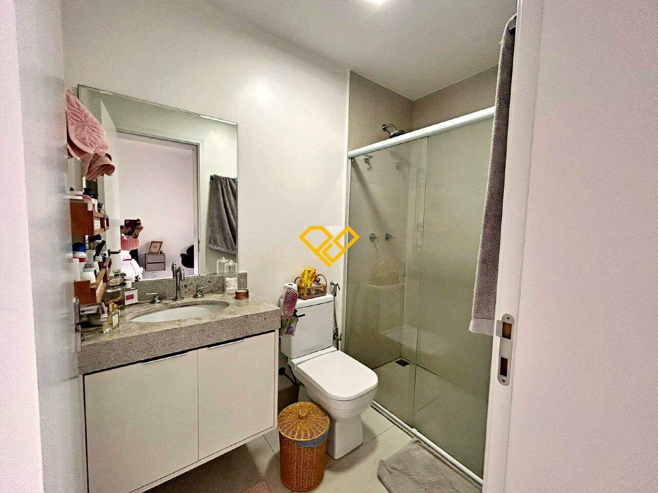 Apartamento à venda no Aparecida: Wc suíte