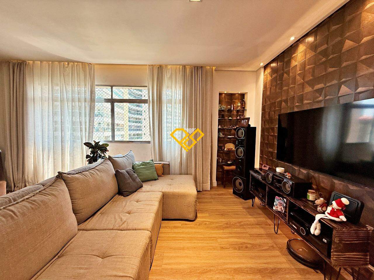 Apartamento à venda no Embaré: Sala