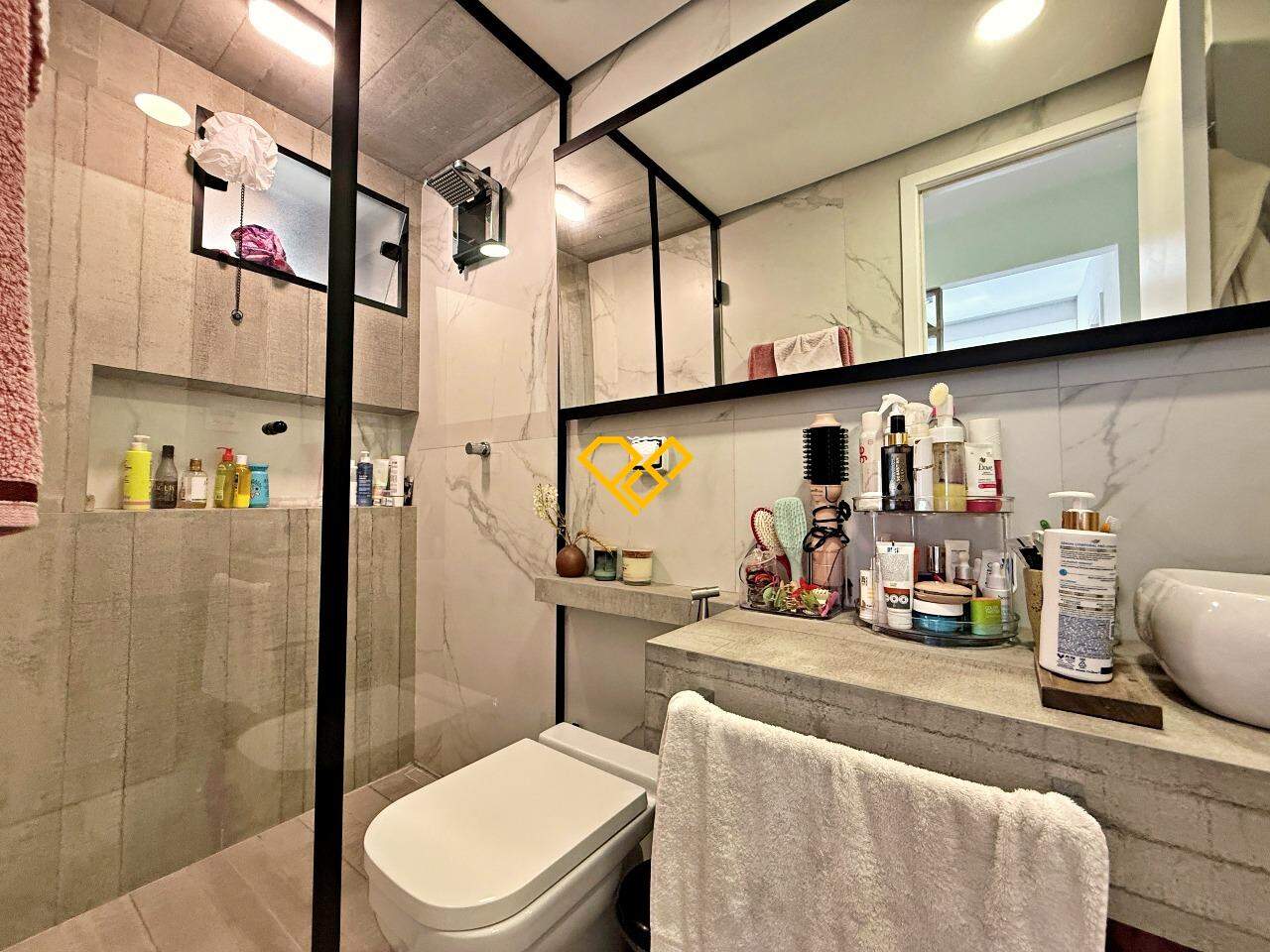 Apartamento à venda no Embaré: Wc suíte 1