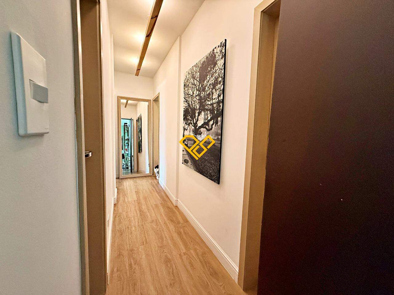 Apartamento à venda no Embaré: Área íntima