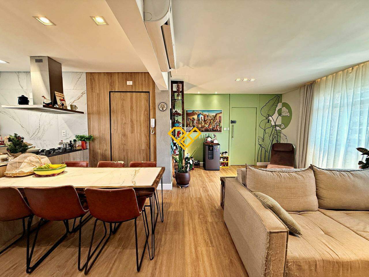 Apartamento à venda no Embaré: Sala