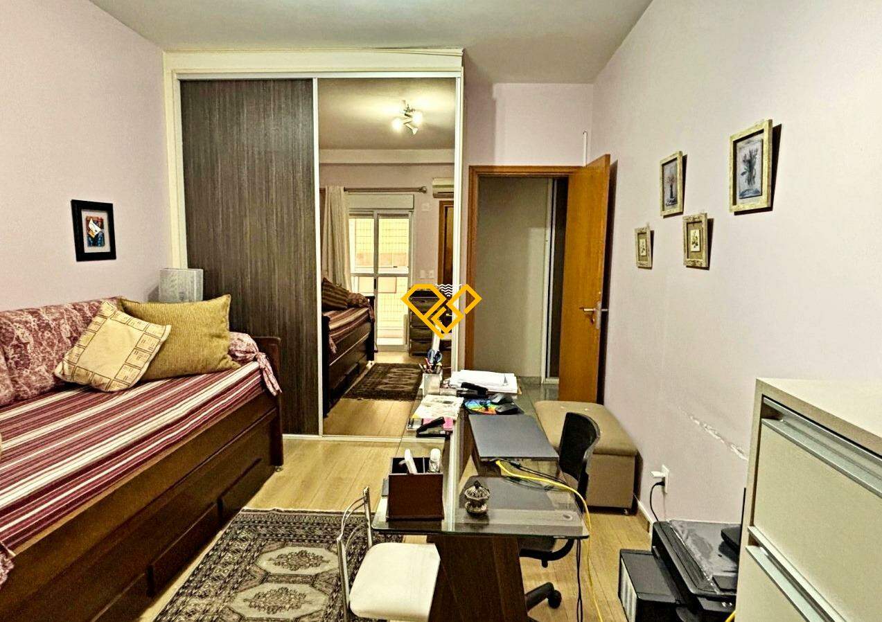 Apartamento à venda no Gonzaga: Dormitório 2 - suíte