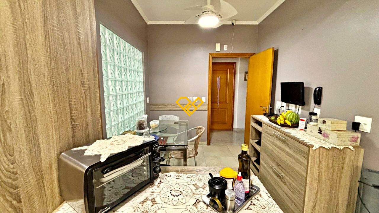 Apartamento à venda no Gonzaga: Cozinha