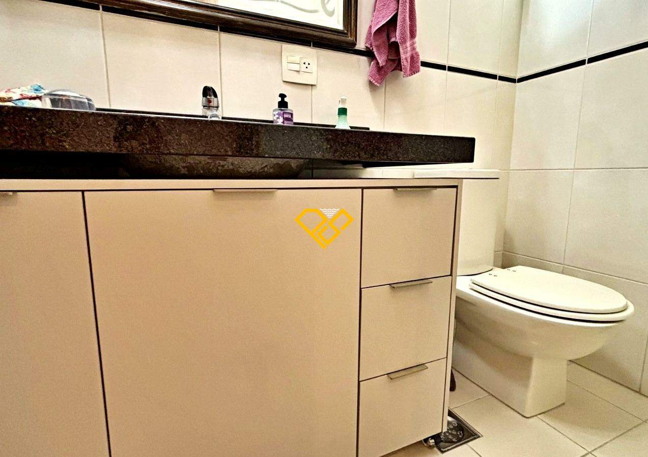 Apartamento à venda no Gonzaga: Wc social