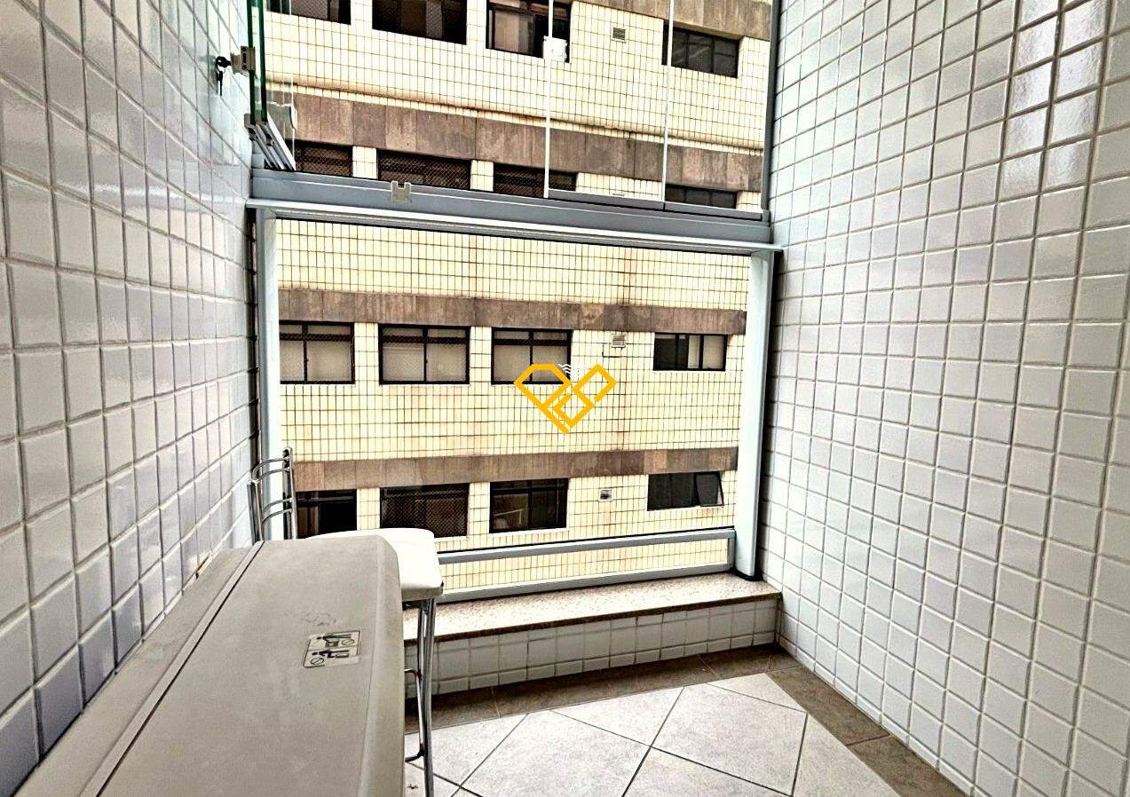 Apartamento à venda no Gonzaga: Varanda