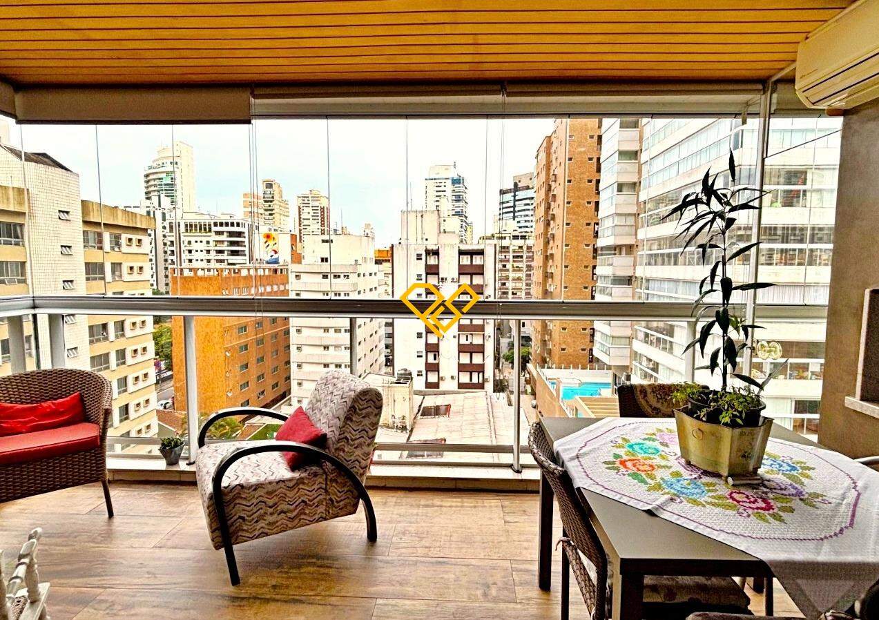 Apartamento à venda no Gonzaga: Varanda