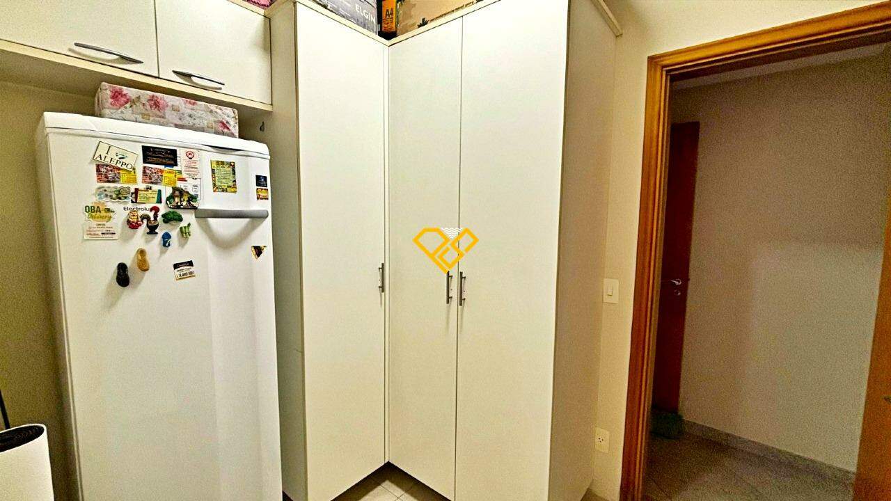 Apartamento à venda no Gonzaga: Dependência