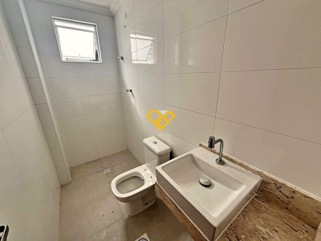 Apartamento à venda no Macuco: Wc social