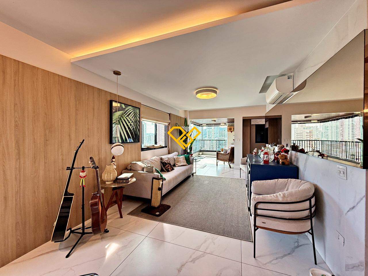 Cobertura à venda no Pompéia: Sala Inferior