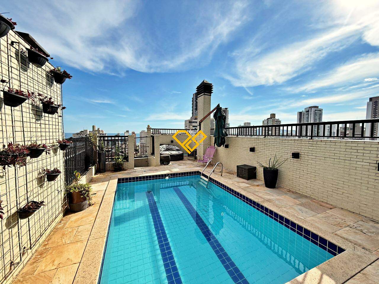 Cobertura à venda no Pompéia: Área da Piscina