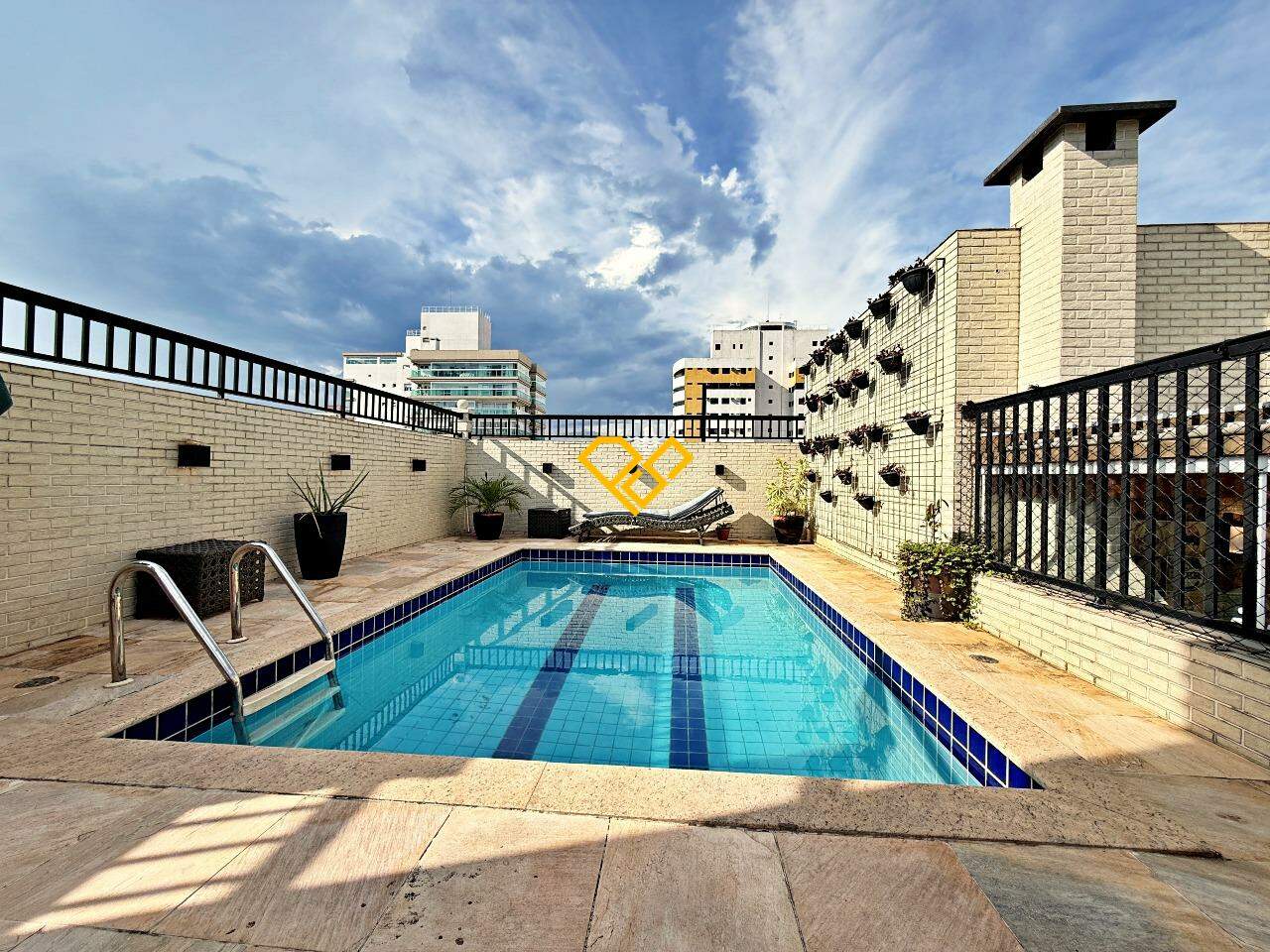 Cobertura à venda no Pompéia: Piscina Piso Superior