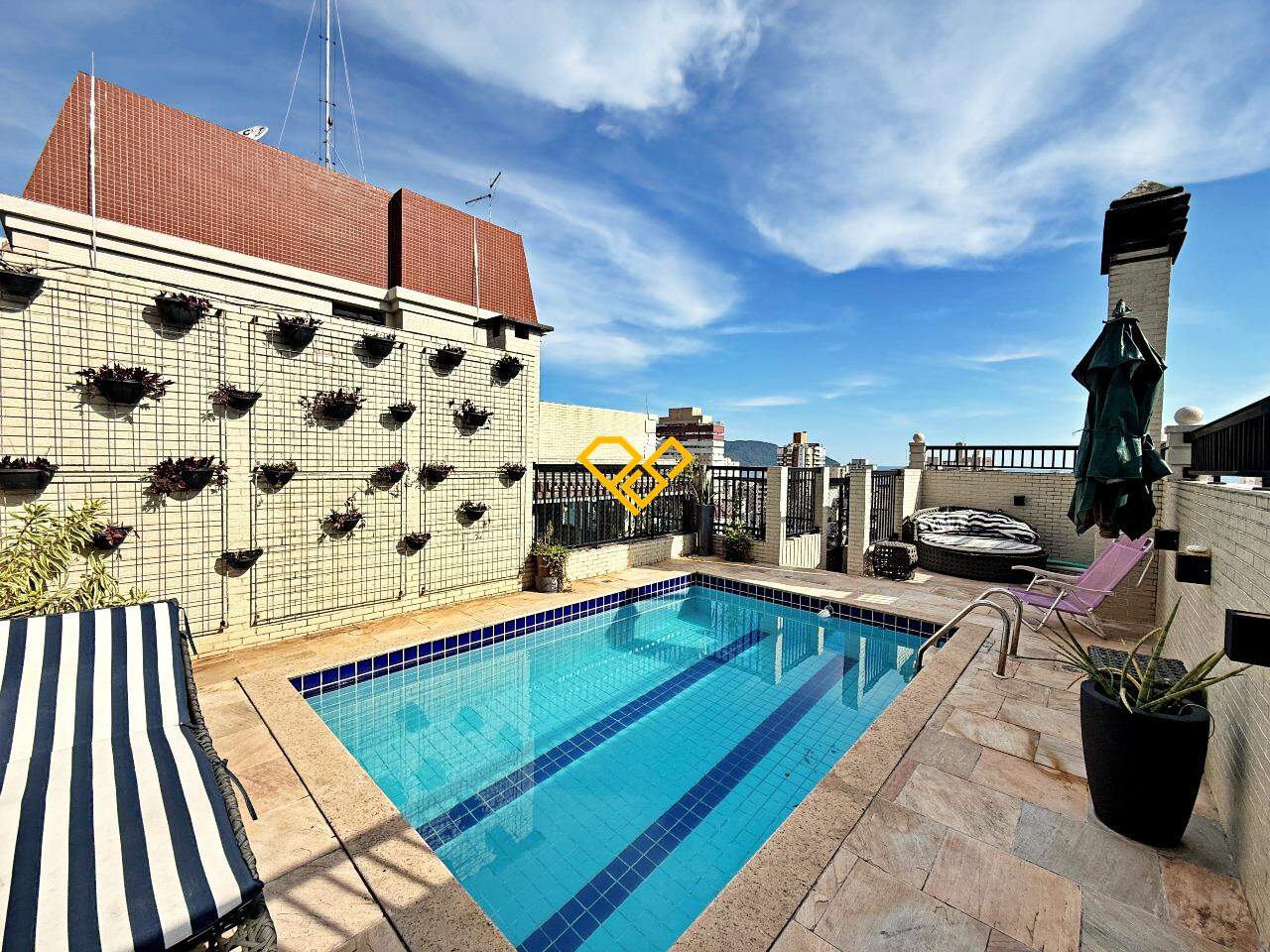 Cobertura à venda no Pompéia: Área da Piscina