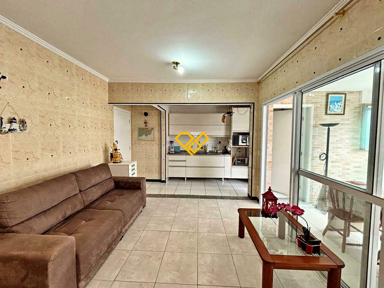 Apartamento à venda no Ponta da Praia: Sala