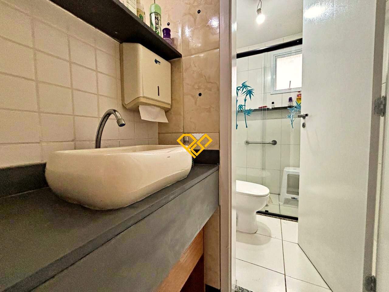 Apartamento à venda no Ponta da Praia: Lavabo