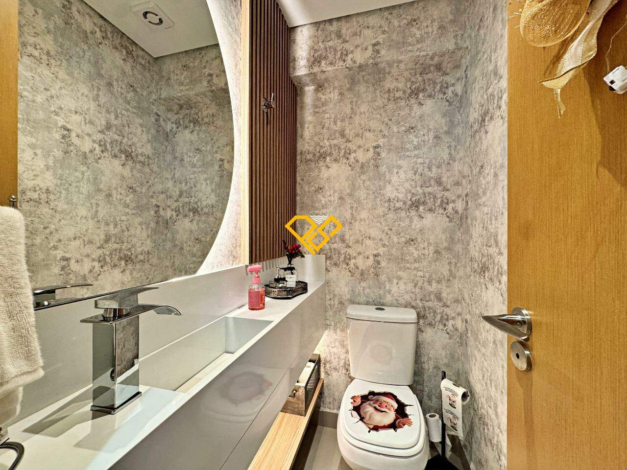 Apartamento à venda no Gonzaga: Lavabo