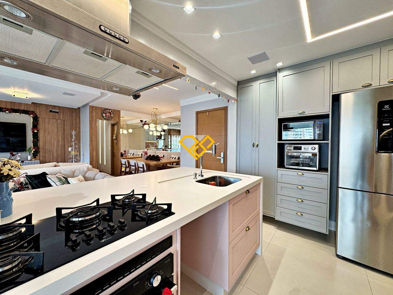 Apartamento à venda no Gonzaga: Cozinha