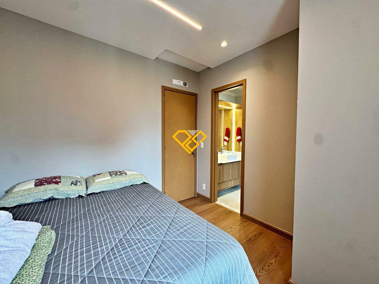 Apartamento à venda no Gonzaga: Suíte 1