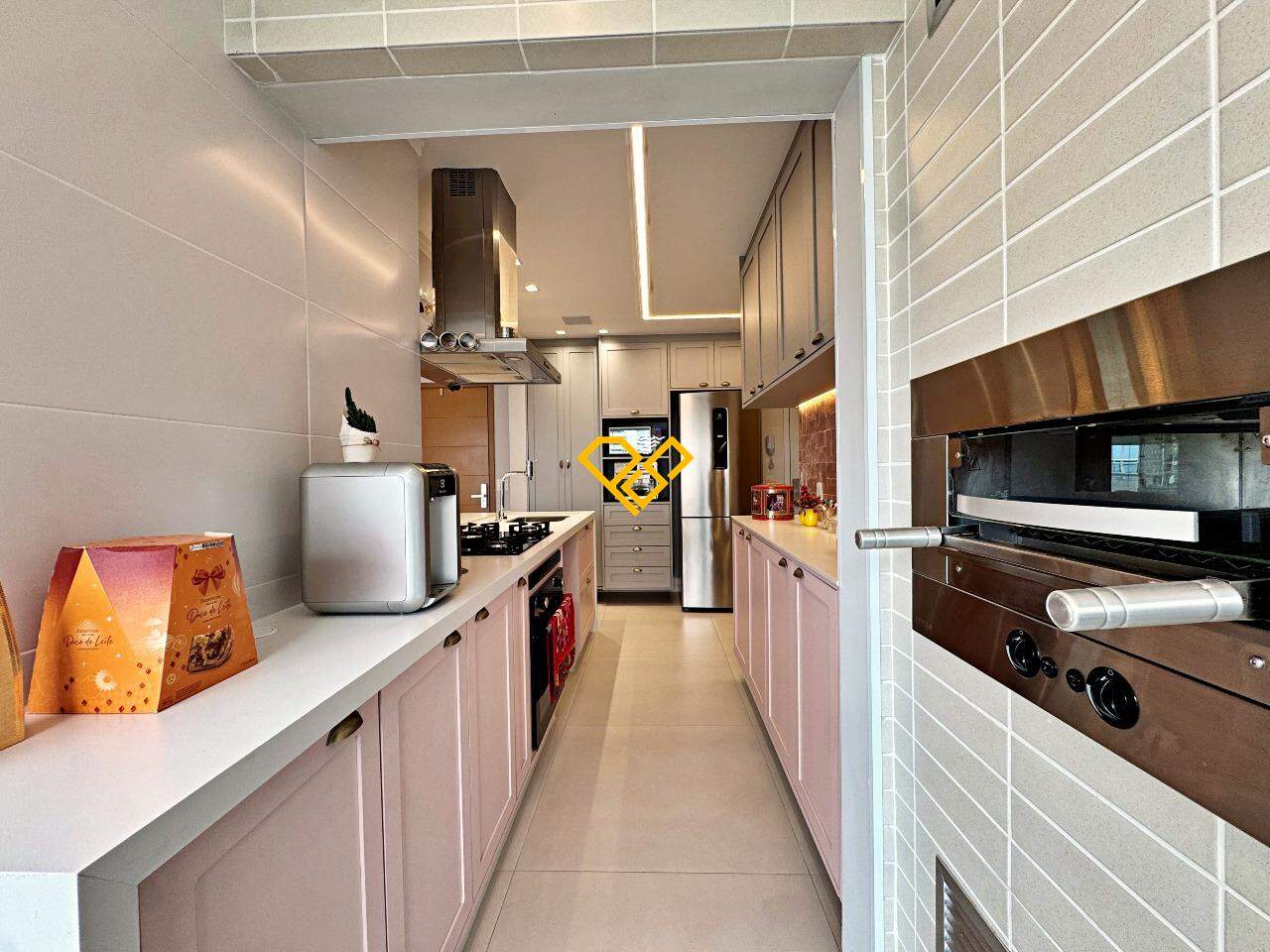 Apartamento à venda no Gonzaga: Cozinha