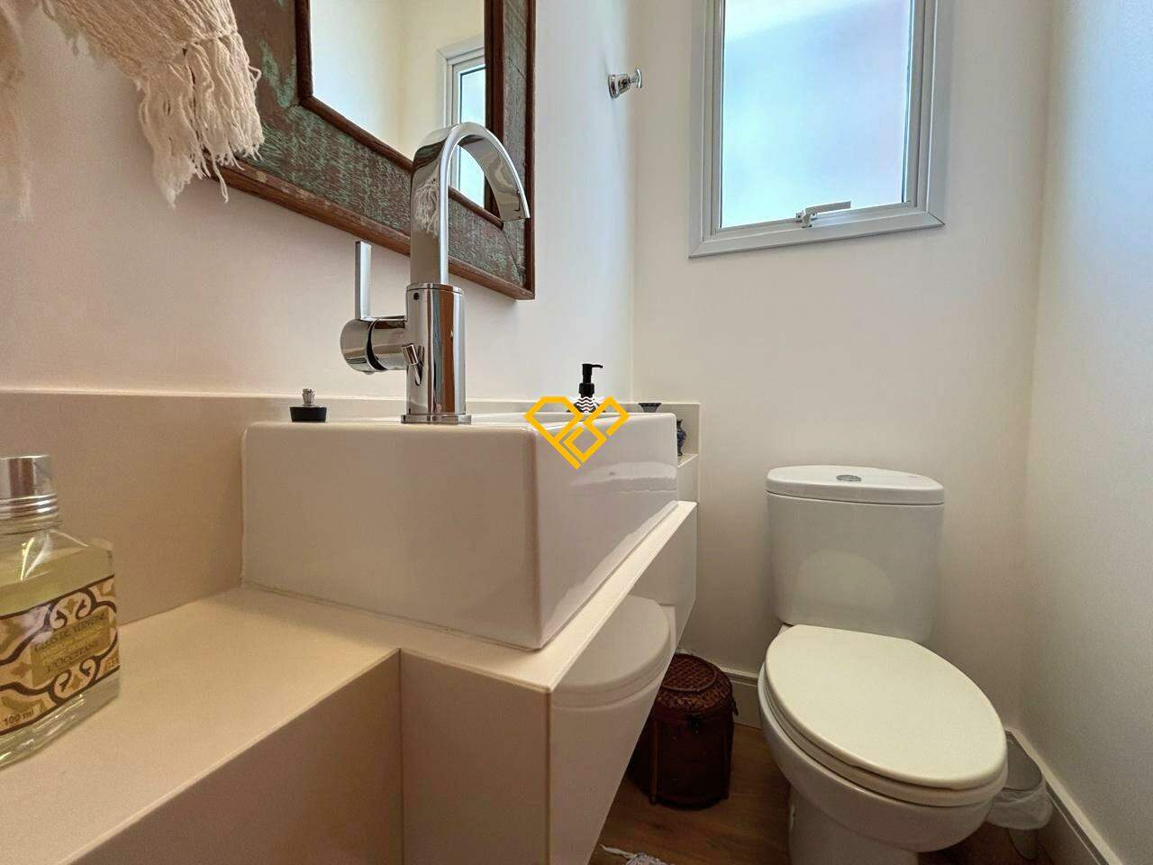 Apartamento à venda no Boqueirão: Lavabo