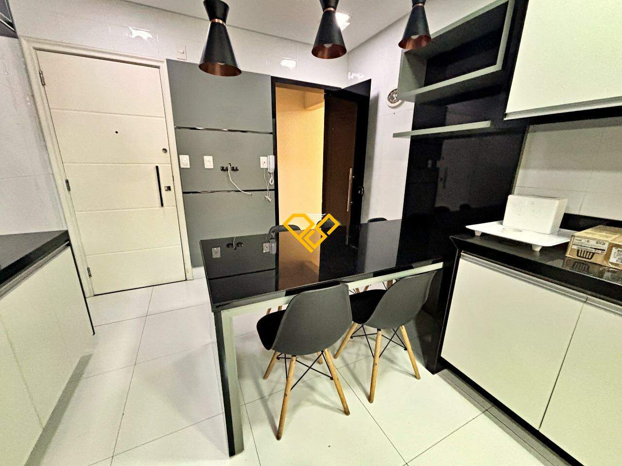 Apartamento à venda no Ponta da Praia: Cozinha