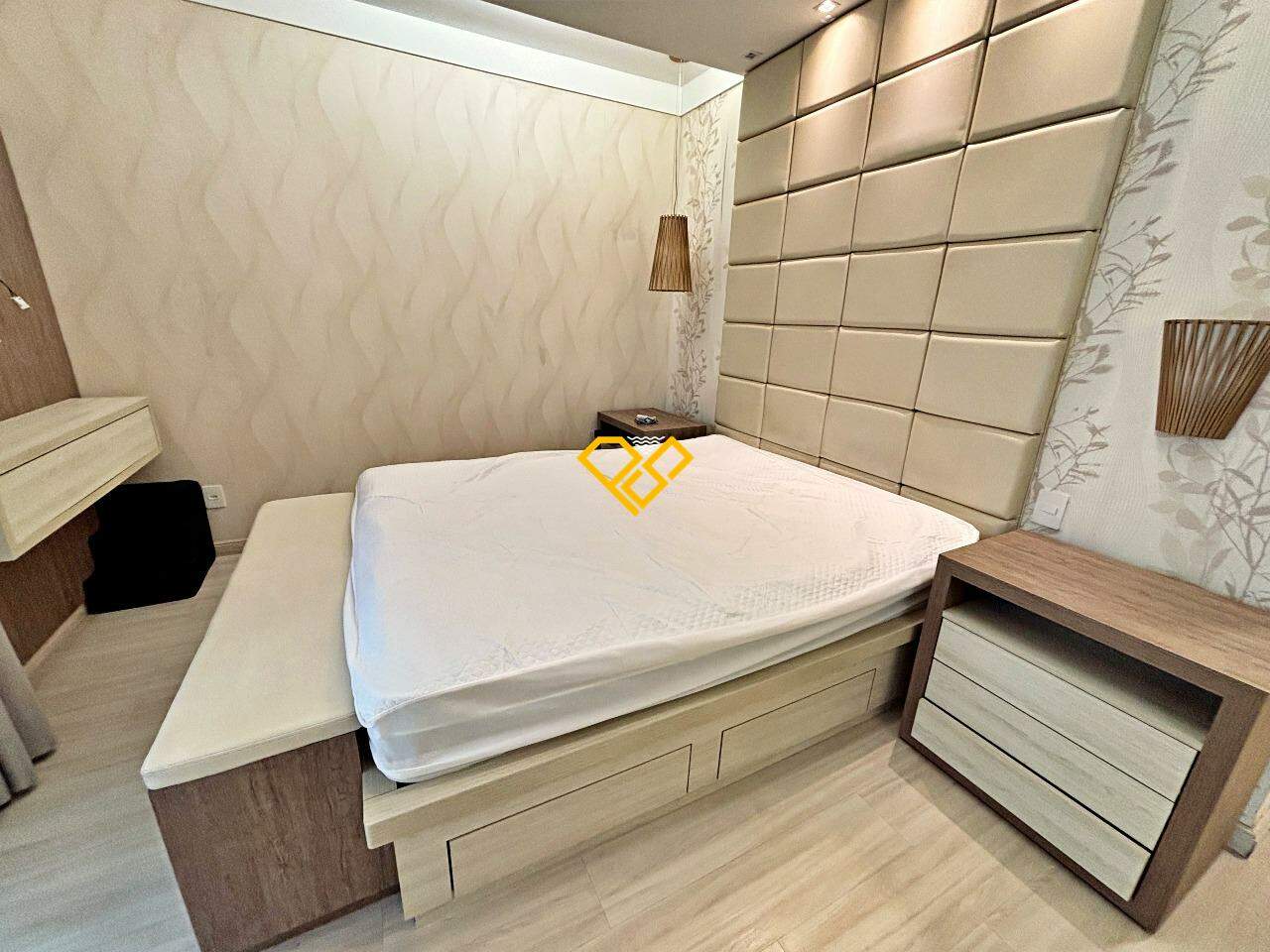 Apartamento à venda no Ponta da Praia: Dormitório 1 - suíte