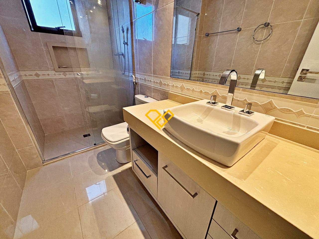 Apartamento à venda no Ponta da Praia: Wc suíte